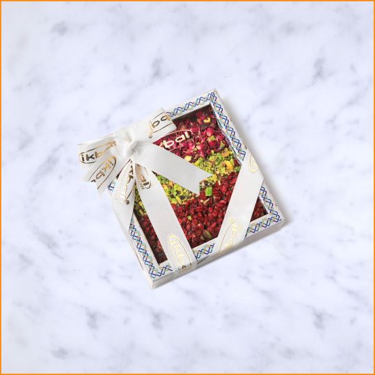 Spesiyal Karışık Lokum (Gül Yapraklı, Zereç Üzümlü, File Kaplı) 450 GR